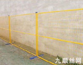 移動(dòng)護(hù)欄4.jpg