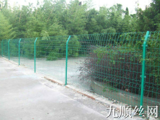 公路護欄網(wǎng)4.jpg